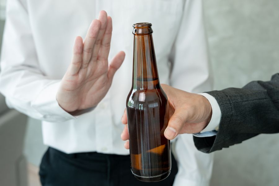Spożywanie alkoholu w pracy - kary i przepisy